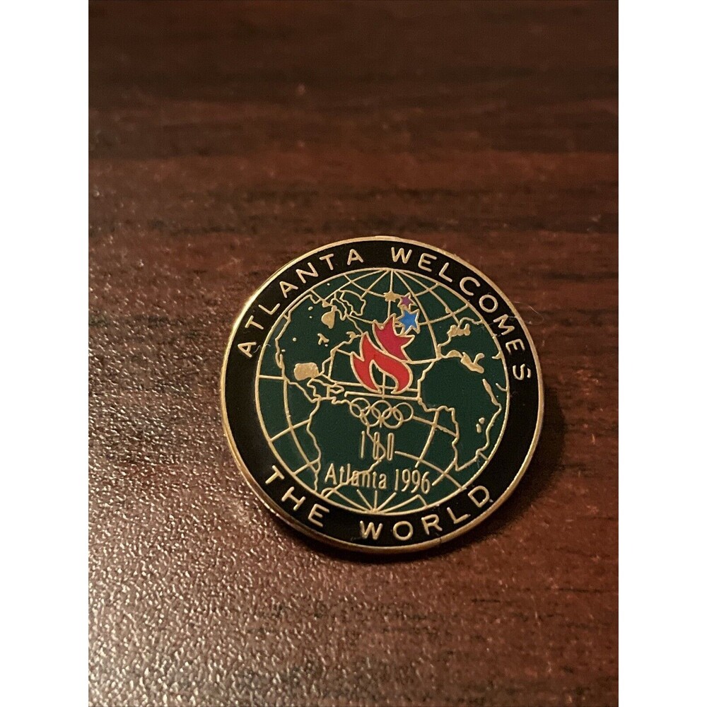 Vintage 1996 Atlanta Olympics “Atlanta Welcomes The World” Lapel Hat Pin